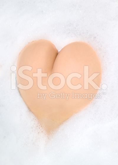 buttocks-in-foam-heart-shape